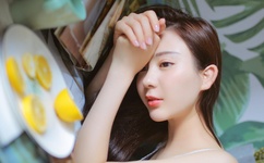 亚洲制服丝中文字幕